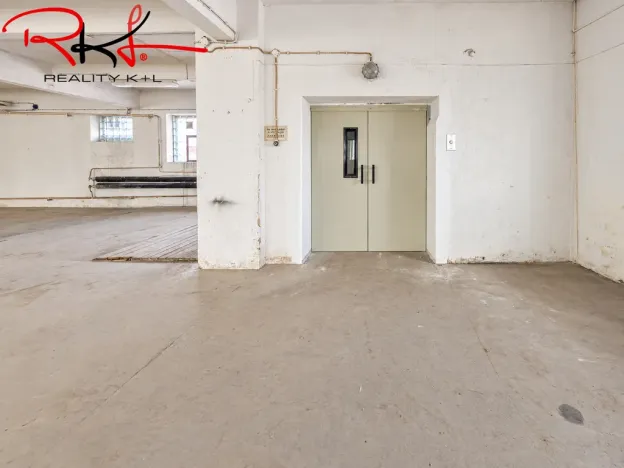 Pronájem skladu, Roudnice nad Labem, Na Rybníčku, 1787 m2