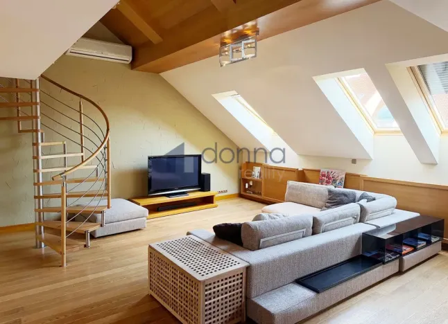 Pronájem bytu 3+kk, Praha, Korunní, 157 m2