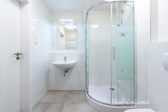 Pronájem bytu 1+kk, Praha - Hostivař, Arnošta Staňka, 32 m2