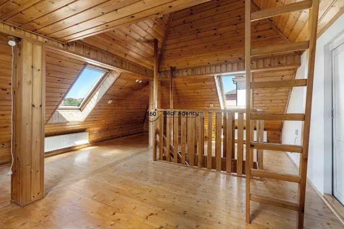 Prodej obchodního prostoru, Kamenice nad Lipou, Masarykova, 390 m2