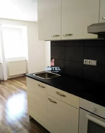 Pronájem bytu 1+kk, Olomouc, Zeyerova, 36 m2
