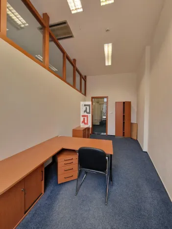 Pronájem kanceláře, Olomouc, Dolní náměstí, 17 m2