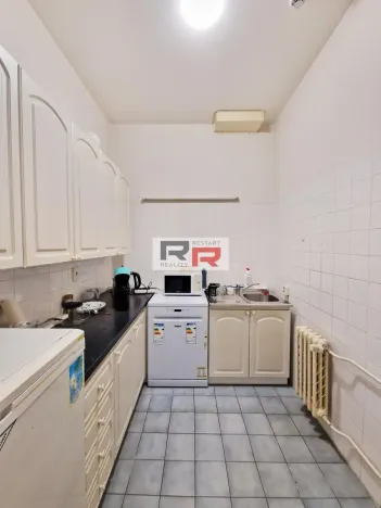 Pronájem kanceláře, Olomouc, Dolní náměstí, 17 m2