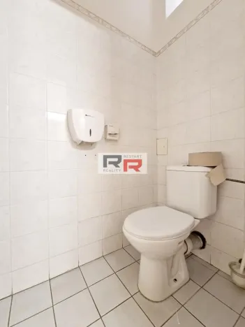 Pronájem kanceláře, Olomouc, Dolní náměstí, 17 m2