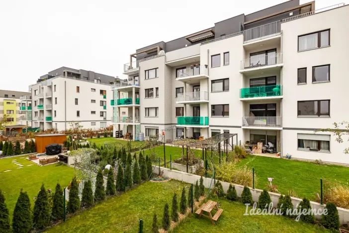 Pronájem bytu 3+kk, Praha - Dolní Chabry, K Beranovu, 83 m2