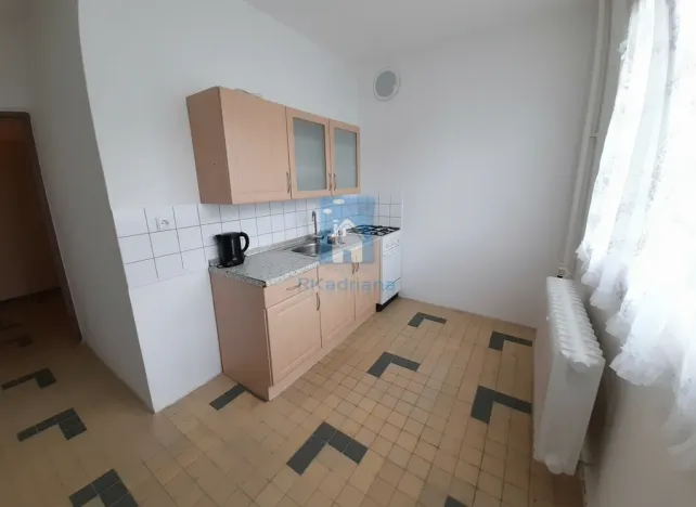 Pronájem bytu 1+1, Rotava, Sídliště, 36 m2