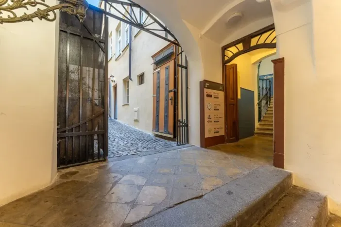 Pronájem obchodního prostoru, Praha, Jilská, 160 m2
