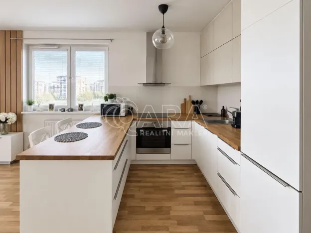 Pronájem bytu 2+kk, Praha - Vysočany, Moravcových, 60 m2