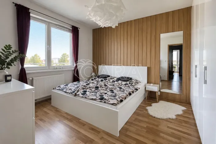 Pronájem bytu 2+kk, Praha - Vysočany, Moravcových, 60 m2