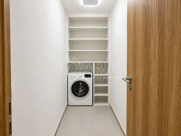 Pronájem bytu 2+kk, Praha - Vysočany, Moravcových, 60 m2