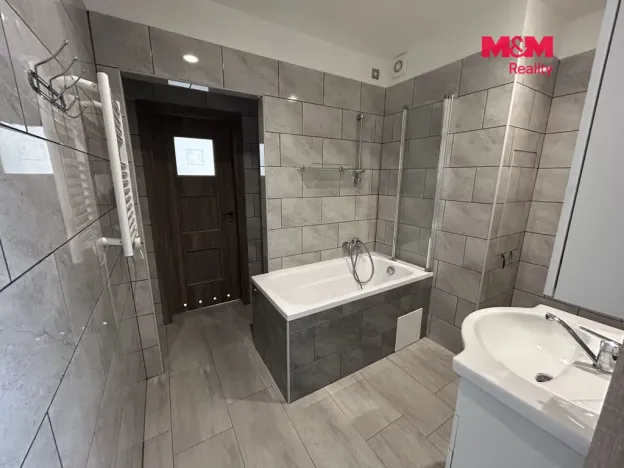 Pronájem bytu 2+1, Žatec, Růžová, 60 m2
