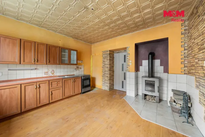 Prodej bytu 1+1, Povrly, Školní, 43 m2