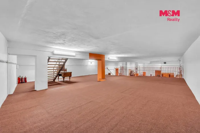 Pronájem obchodního prostoru, Bystřice nad Pernštejnem, Zahradní, 498 m2