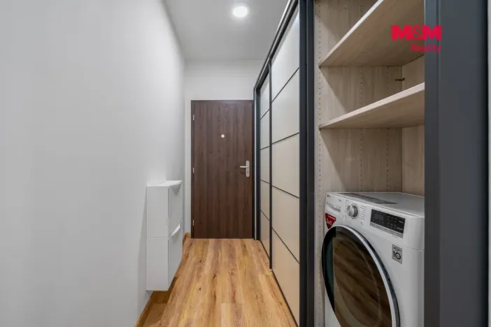 Prodej bytu 2+kk, Karlovy Vary - Rybáře, Sedlecká, 68 m2