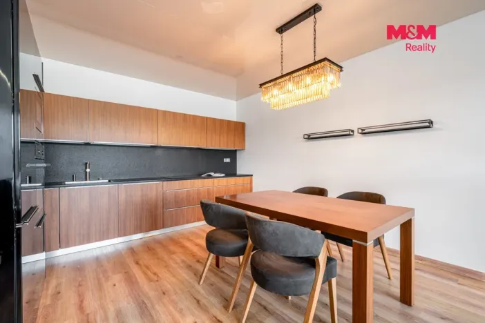 Prodej bytu 2+kk, Karlovy Vary - Rybáře, Sedlecká, 68 m2