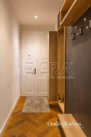 Prodej bytu 1+kk, Praha - Nové Město, Dlážděná, 61 m2