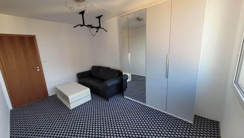 Pronájem bytu 3+kk, Praha - Žižkov, V zahrádkách, 47 m2