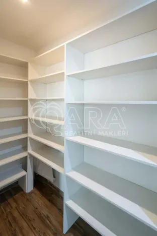 Pronájem bytu 3+1, Chlumín, 71 m2