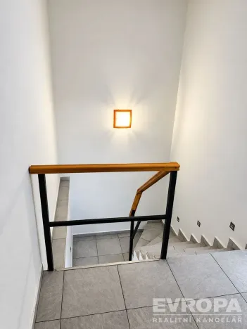 Prodej obchodního prostoru, Liberec - Liberec II-Nové Město, Truhlářská, 110 m2