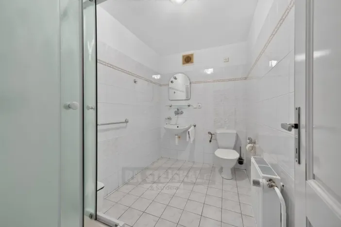 Prodej ubytování, Rožmberk nad Vltavou, 1750 m2