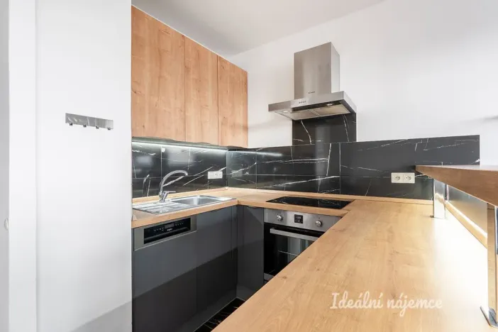 Pronájem bytu 2+kk, Praha - Modřany, Jordana Jovkova, 44 m2