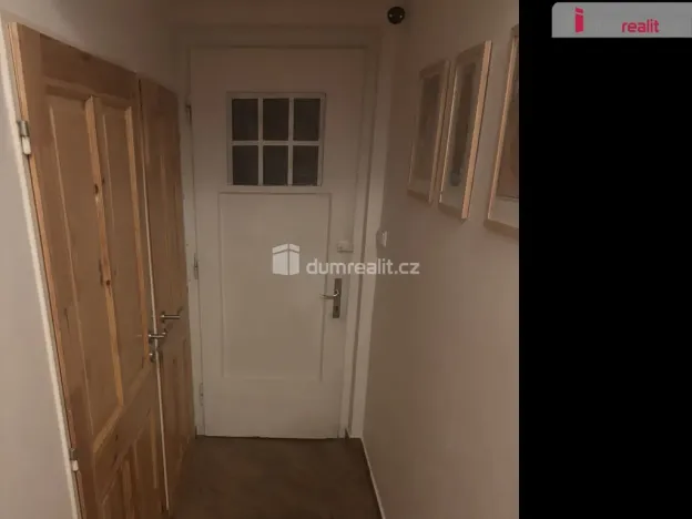 Pronájem atypického bytu, Praha - Prosek, Martinovská, 12 m2