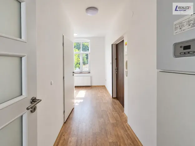 Pronájem bytu 1+kk, Příbram - Příbram II, Dlouhá, 43 m2