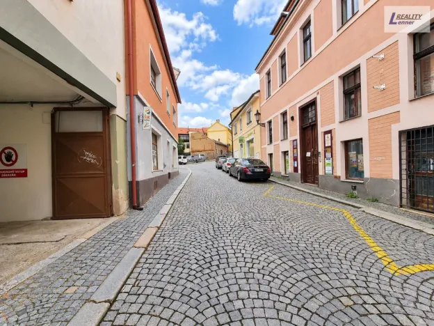 Pronájem bytu 1+kk, Příbram - Příbram II, Dlouhá, 43 m2