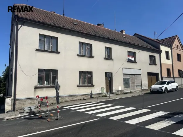 Prodej vícegeneračního domu, Postupice, náměstí Sv. Čecha, 320 m2