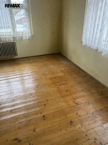 Prodej vícegeneračního domu, Postupice, náměstí Sv. Čecha, 320 m2