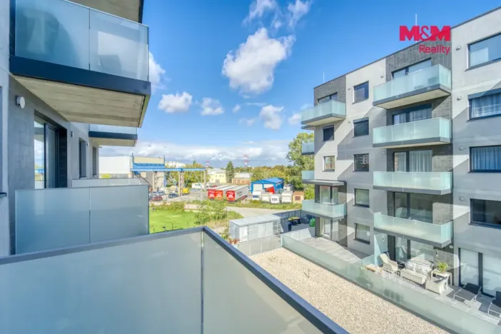 Prodej bytu 1+kk, Praha - Prosek, Čakovická, 27 m2