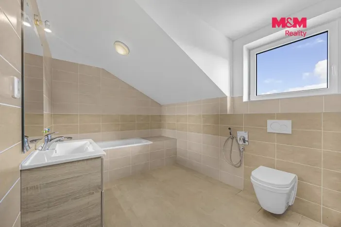 Prodej bytu 5+kk, Hostouň, Na Obci, 119 m2
