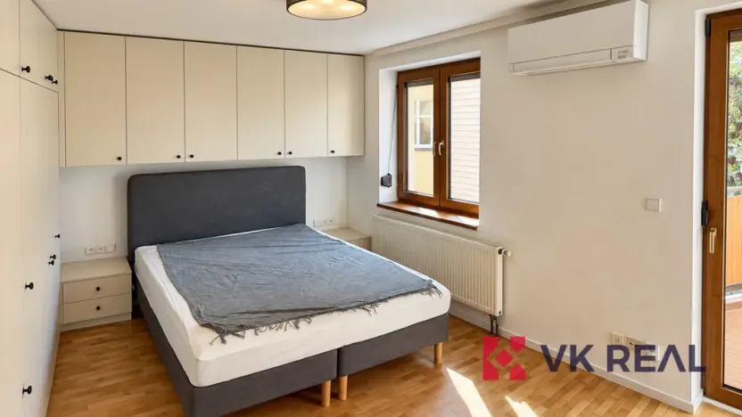 Pronájem bytu 2+kk, Praha - Žižkov, Jičínská, 61 m2