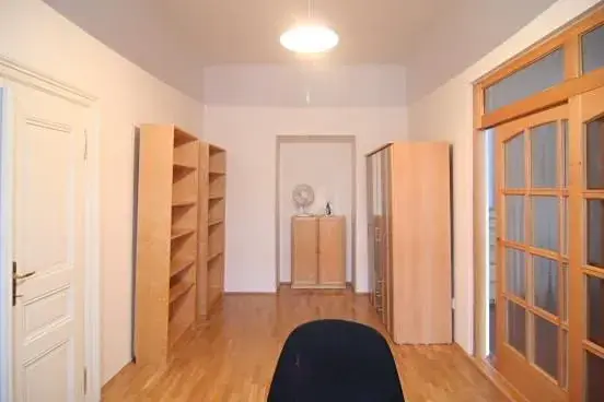 Pronájem bytu 4+1, Praha - Vinohrady, Belgická, 114 m2