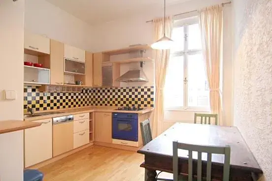Pronájem bytu 4+1, Praha - Vinohrady, Belgická, 114 m2