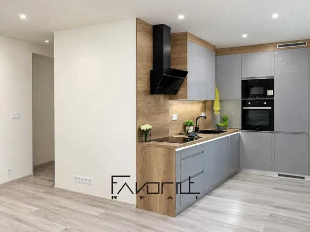 Prodej bytu 4+kk, Ostrava, Alžírská, 79 m2