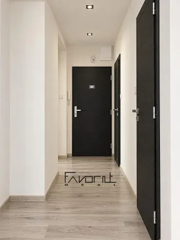 Prodej bytu 4+kk, Ostrava, Alžírská, 79 m2