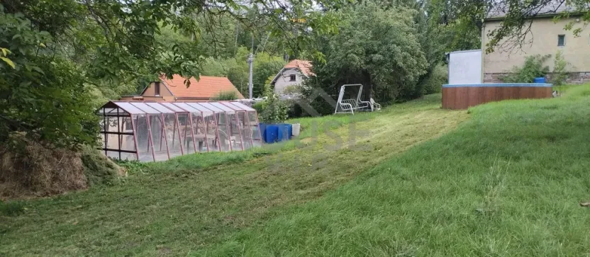 Prodej rodinného domu, Suchomasty, 160 m2