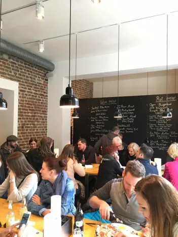Pronájem restaurace, Praha - Holešovice, 182 m2