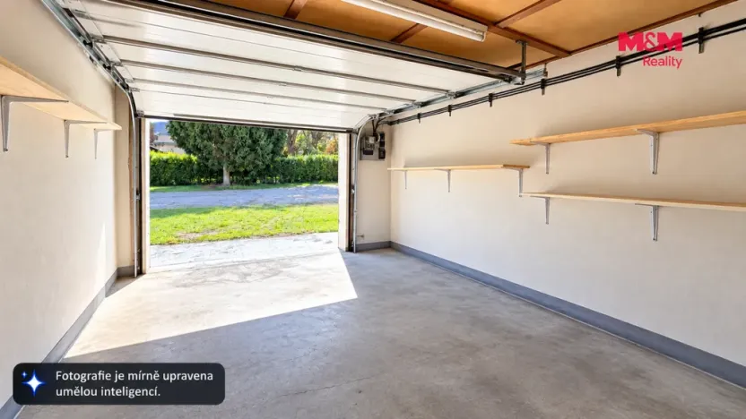 Prodej garáže, Radnice, U Nádraží, 23 m2
