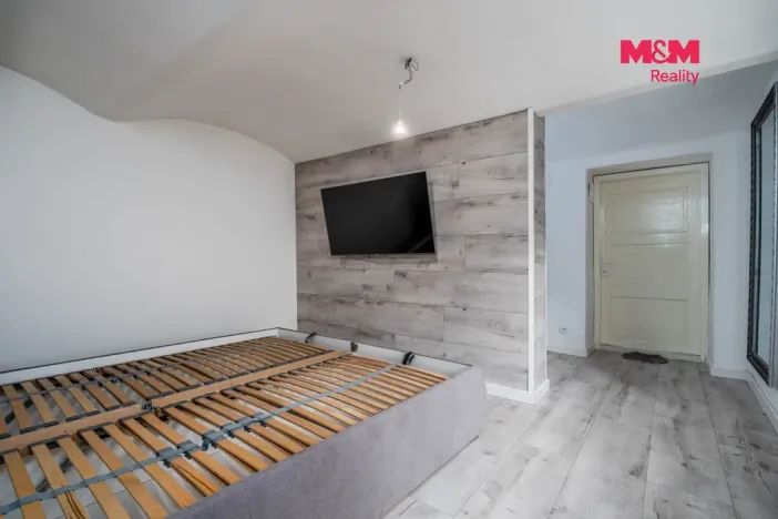 Prodej chalupy, Lužná, Masarykovo nám., 165 m2