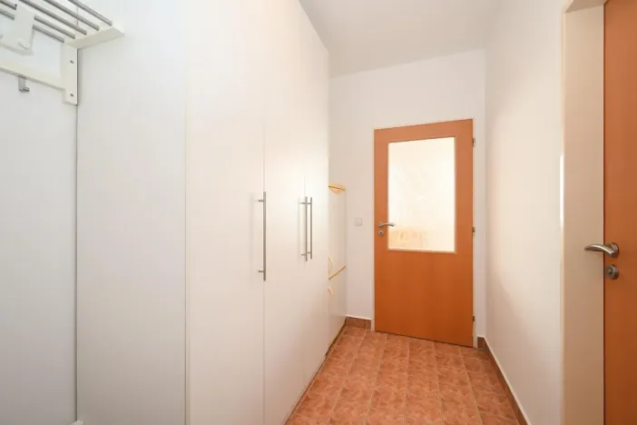 Pronájem bytu 1+kk, Praha - Záběhlice, Ginzova, 40 m2
