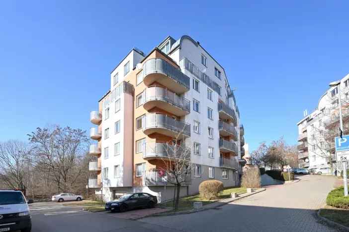 Pronájem bytu 1+kk, Praha - Záběhlice, Ginzova, 40 m2