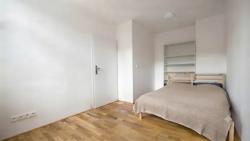 Pronájem bytu 2+kk, Praha - Vinohrady, Perucká, 40 m2