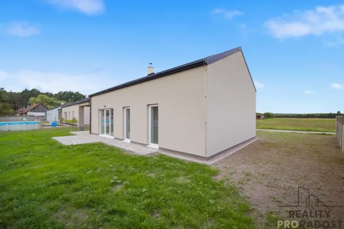 Prodej rodinného domu, Kladruby nad Labem - Bílé Vchynice, 123 m2