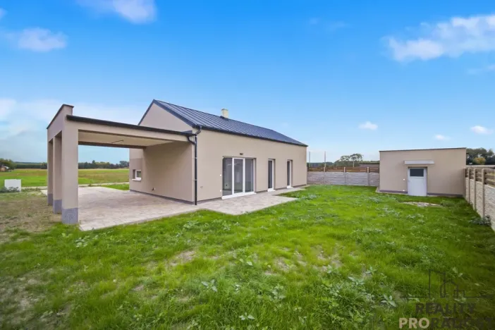 Prodej rodinného domu, Kladruby nad Labem - Bílé Vchynice, 123 m2