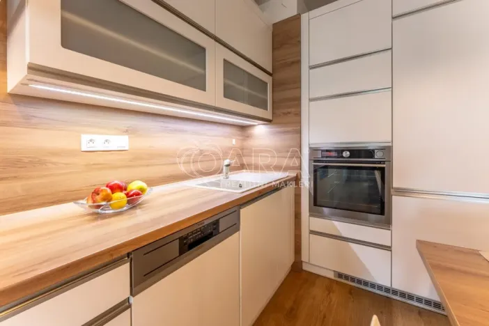 Prodej bytu 3+kk, Praha - Hloubětín, Modrého, 79 m2