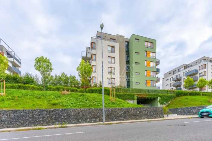 Prodej bytu 3+kk, Praha - Hloubětín, Modrého, 79 m2