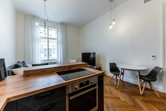 Pronájem bytu 2+kk, Praha - Nové Město, Dlážděná, 72 m2