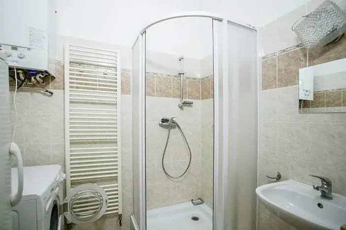 Pronájem bytu 1+kk, Praha - Libeň, Krejčího, 30 m2